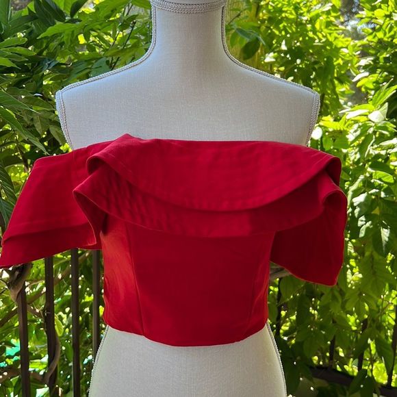 Selfie Leslie Off The Shoulder Top NWT - Picture 1 of 15